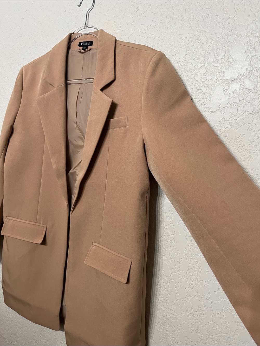 Venus Women’s Size 2 Tan Longline Blazer with Open back detail - Picture 5 of 10
